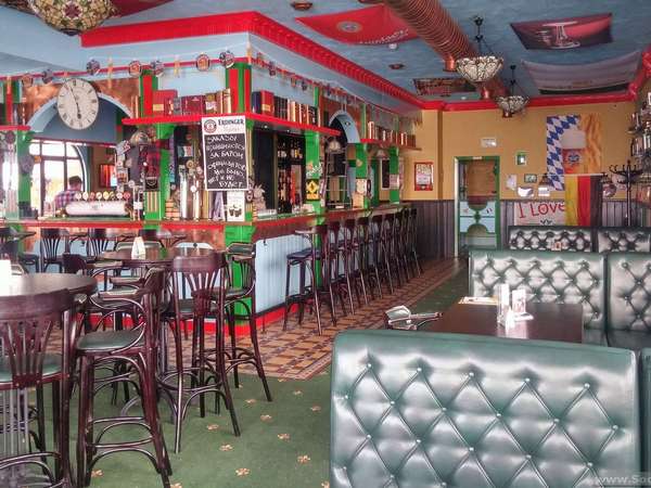 Harat's Pub-3